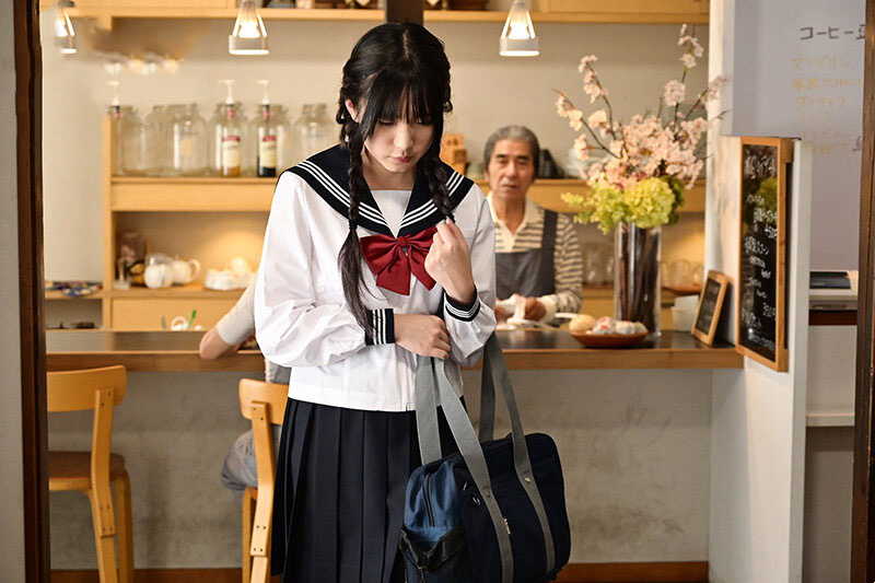 GAJK-007 女学生跟老老板一起加班